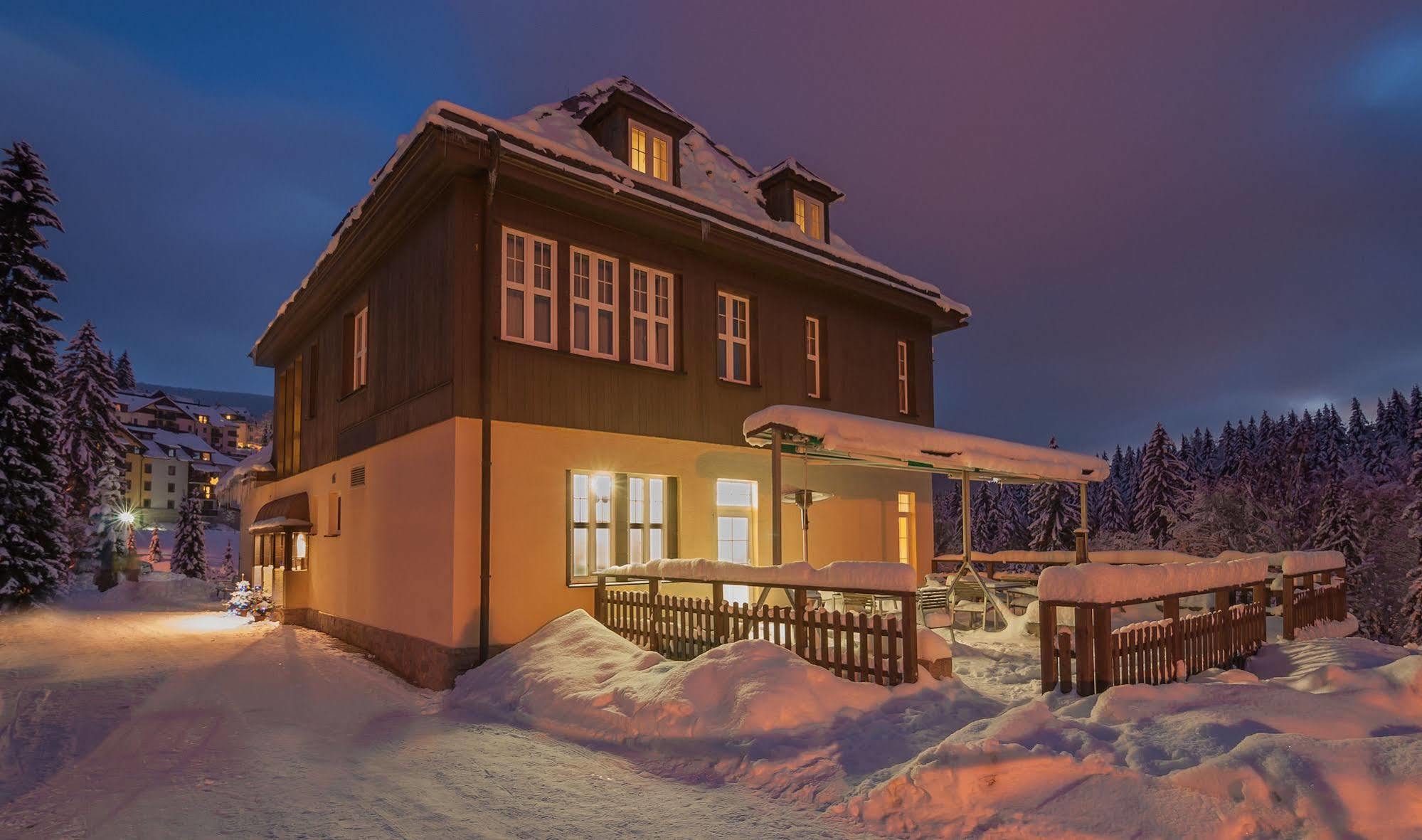 Lyzarska Bouda Domovina Hotel Špindlerŭv Mlýn Exterior foto