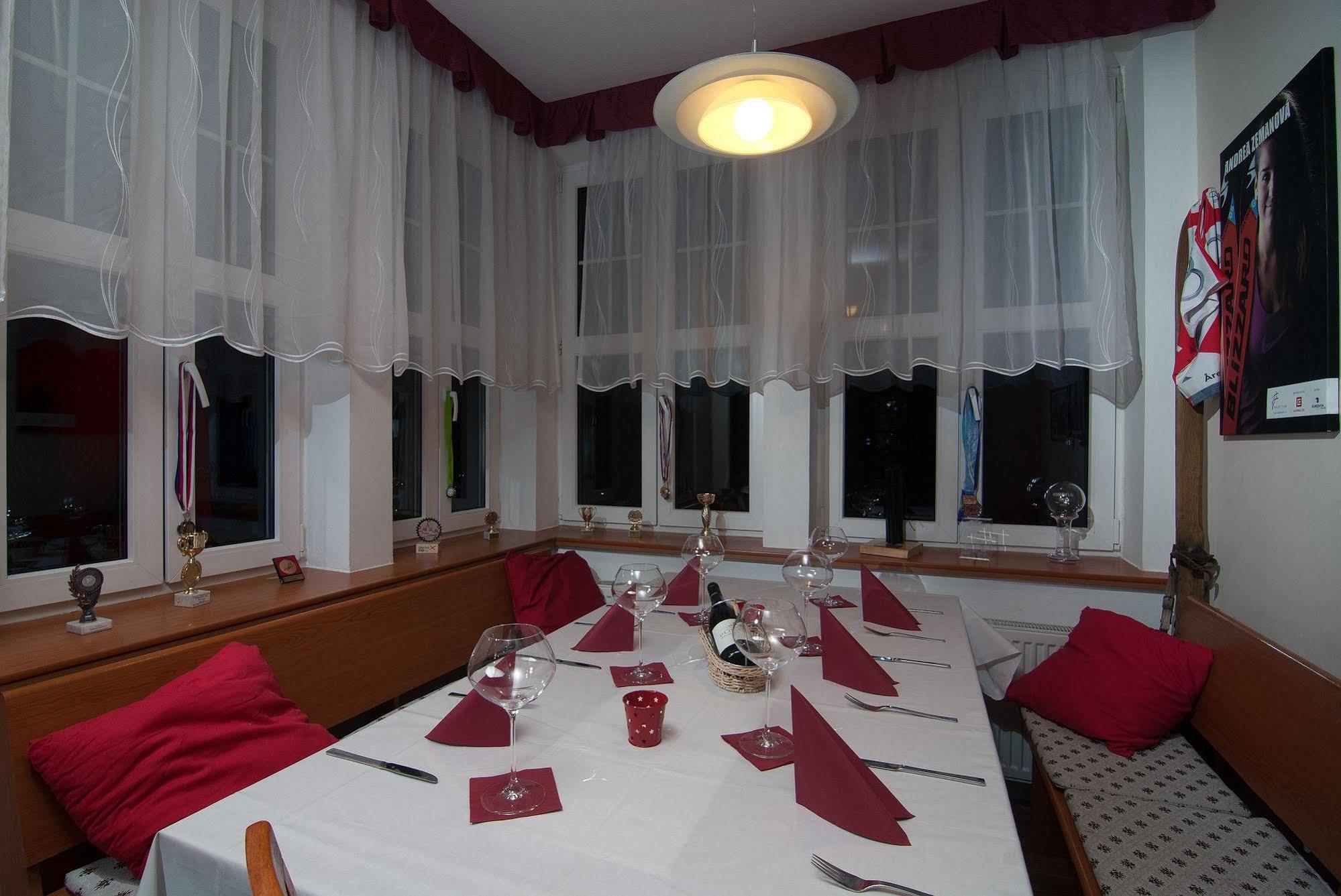 Lyzarska Bouda Domovina Hotel Špindlerŭv Mlýn Exterior foto